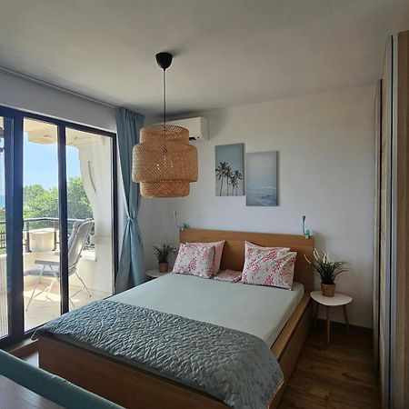 Smokini Beach Apartment Созополь Экстерьер фото