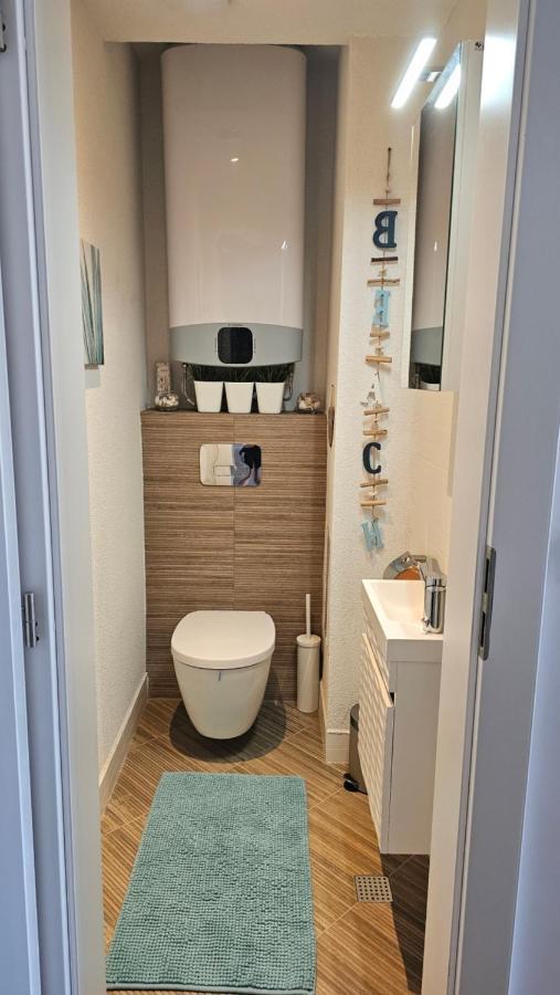 Smokini Beach Apartment Созополь Экстерьер фото
